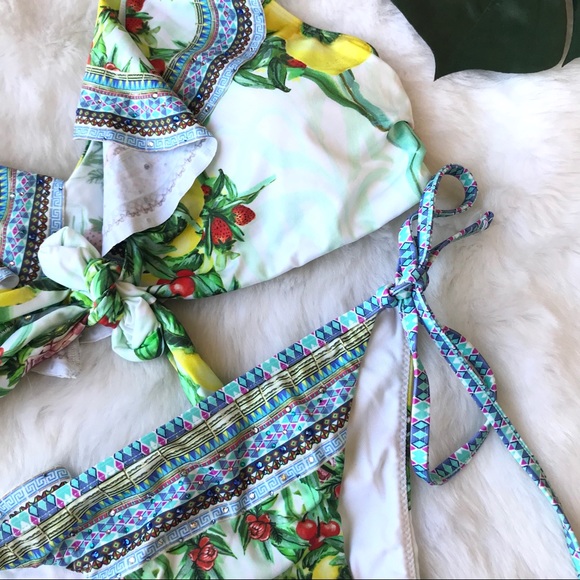 NEW Camilla One Flew Over Tie Front Bikini - Picture 4 of 8